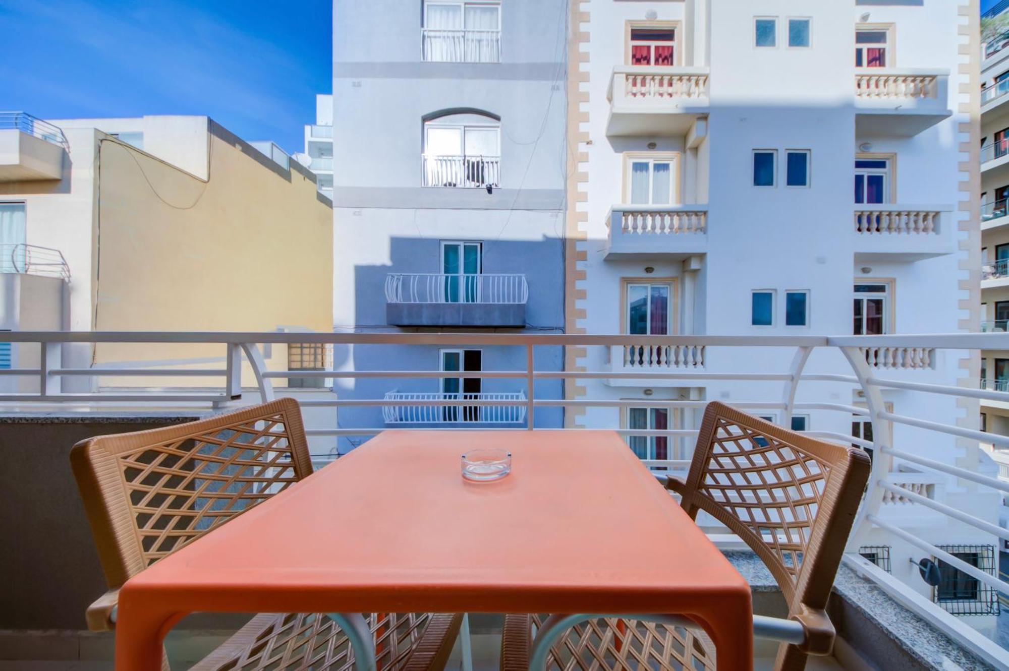 Stylish 2Br Apt With Balconies In St Julians, Paceville - Apt 6 By Vaganza سانت جوليان المظهر الخارجي الصورة