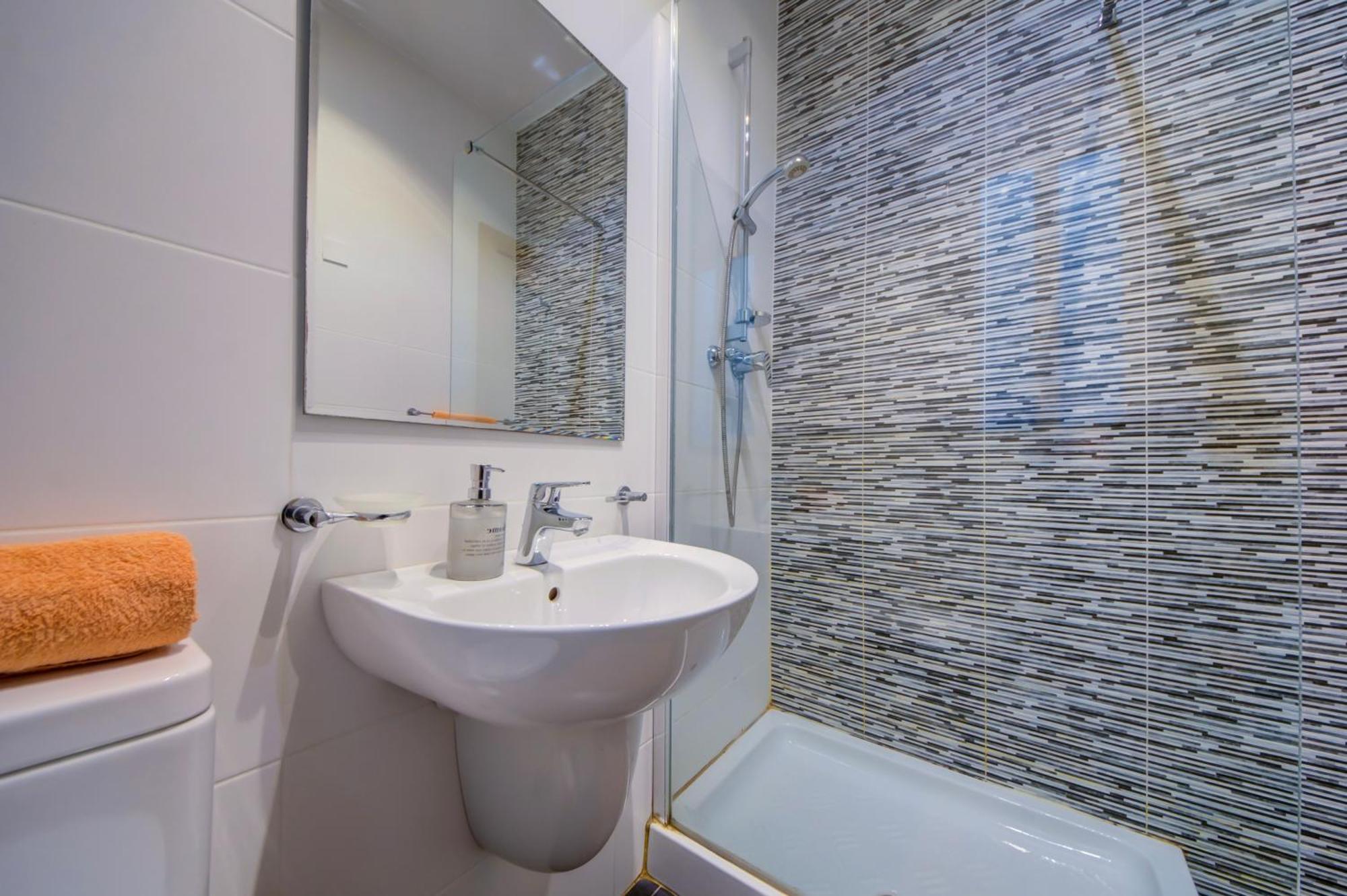 Stylish 2Br Apt With Balconies In St Julians, Paceville - Apt 6 By Vaganza سانت جوليان المظهر الخارجي الصورة